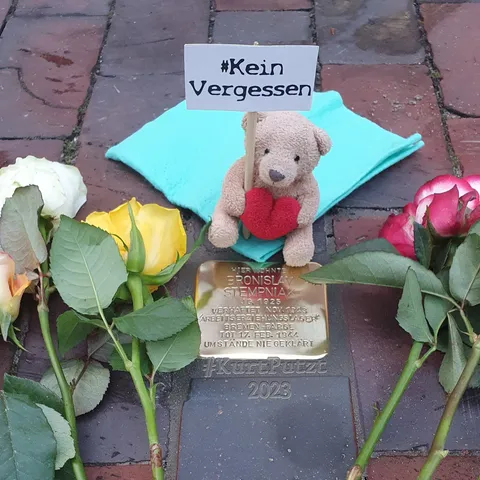 Hier lebte Bronislav Stempniak JG. 1925 1943 verhaftet/Gestapo Arbeitserziehungslager Farge Tot: 17.2.1944 Umstände nie geklärt