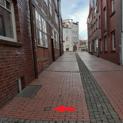 Umgebungsansicht mit Blick Richtung Nordwesten (Große Schmiedestr. ) zu Stolperstein Frieda Pogoda