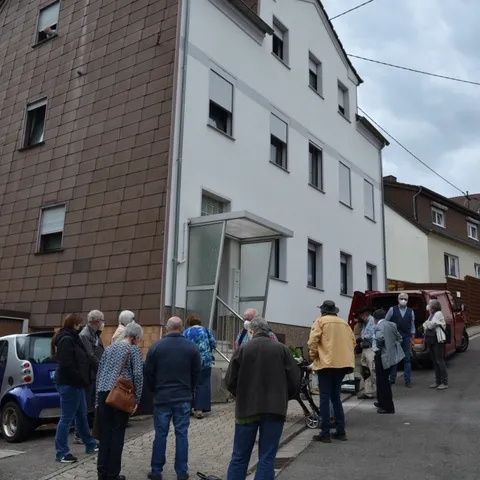 Stolpersteinverlegung im Juni 2021 für Heinrich Brenner am Haus - Trenkelbachstraße 22 - Sulzbach/Saar (Stadtteil Hühnerfeld)