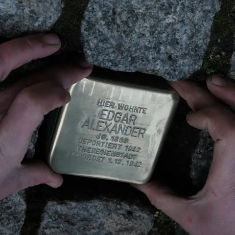 Verlegung am 7.3.2024 / Quelle: AG Stolpersteine / Silvia Hauptmann