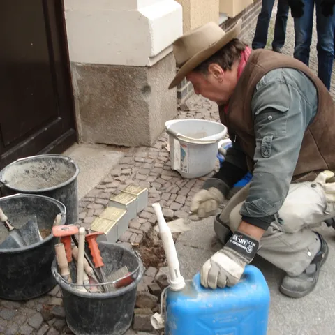 Stolpersteinverlegung am 13. Dezember 2007